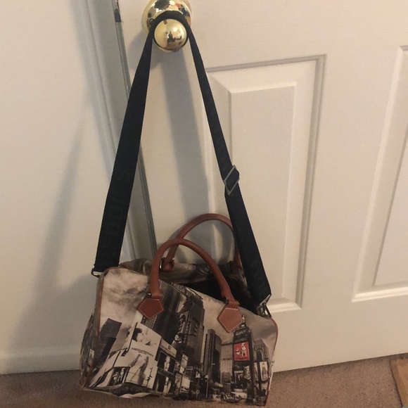 Purse with shoulder strap, Frieda and Freddie’s New York - Picture 2 of 4